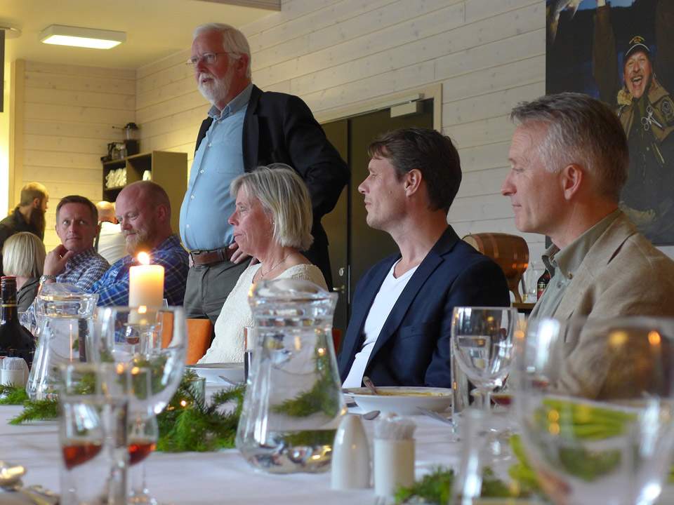 Torstein Moland forteller om sine tanker rundt senteret og hvordan de fikk Olav Thon til å spytte in mange penger i prosjektet: Lære barn og unge å bli glad i naturen. Torstein fortalte også en morsom drøm han hadde hatt om Hellstrøm som kom på besøk, og fikk servert elgkjøtt. Og Herr Hellstrøm konkluderte med at det var det beste elgkjøttet han hadde smakt. Fin drøm, dette, for som oftest er Hellstrøm + drøm synonymt med mareritt for mange.