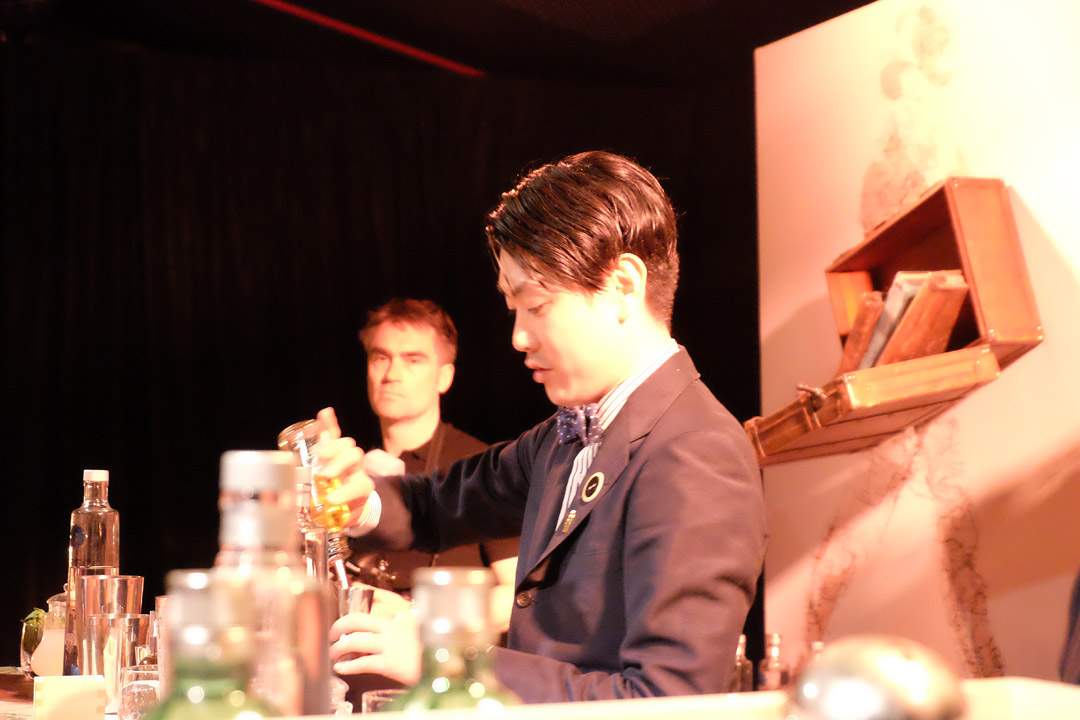 Her er japaneren igang med siste utfordring: "24 hour shake down Cape Town pop up". Utfordringen gikk ut på å åpne sin egen bar på 24 timer. Her skal de bruke en sum penger på råvarer, interiør og alt som trengs for å åpne en bar. Michito Kaneko sin bar het "The traveling man", faktisk det samme som fornavnet hans betyr.