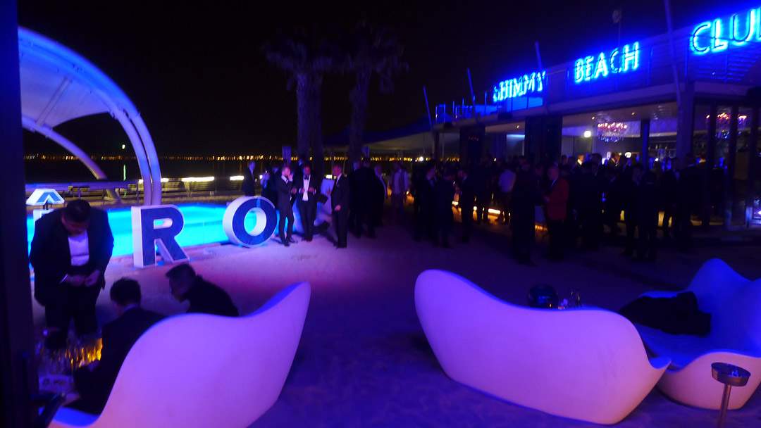 Jimmy beach club i cape town.