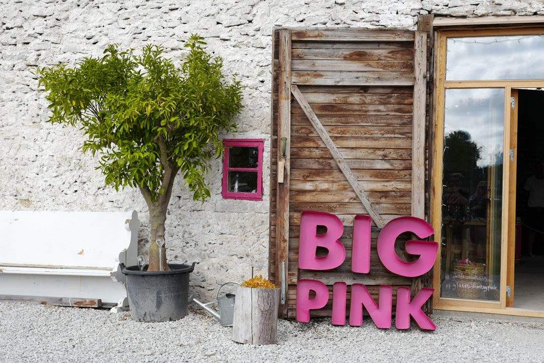 Big Pink, Fish in glass, glass blowing chef Big Pink, Fish in glass, glass blowing chef