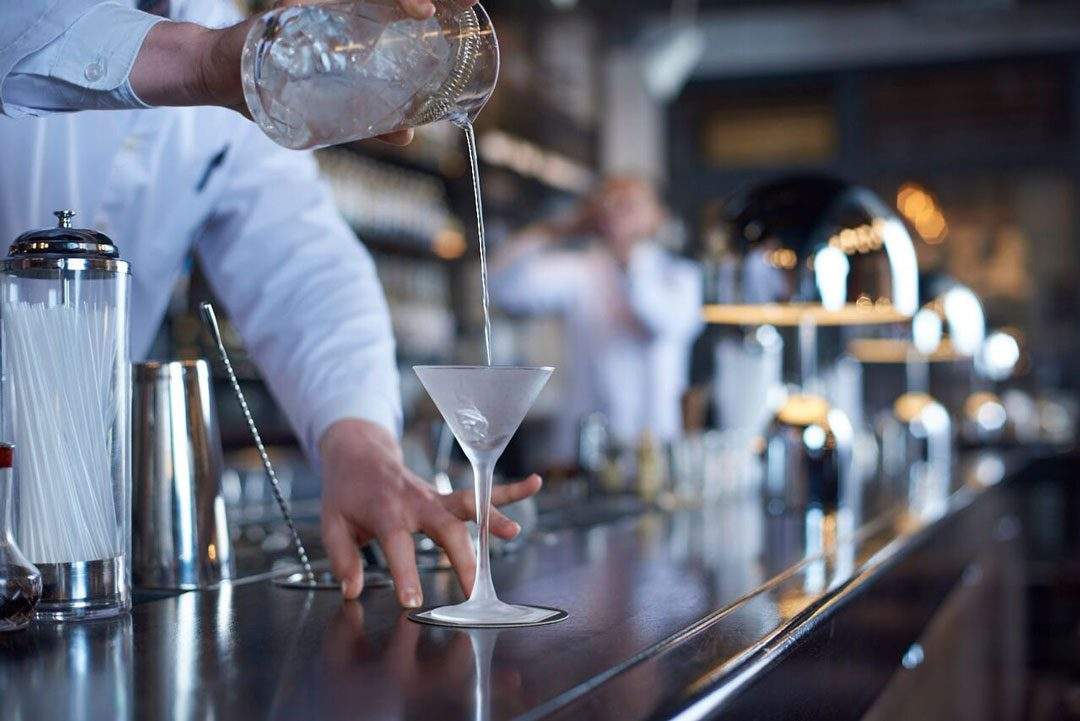 Oslobaren Himkok er verdens 20. beste bar HIMKOK Mainbar Håvard Scheie Gin photo 1080x721 - Oslobaren Himkok er verdens 20. beste bar