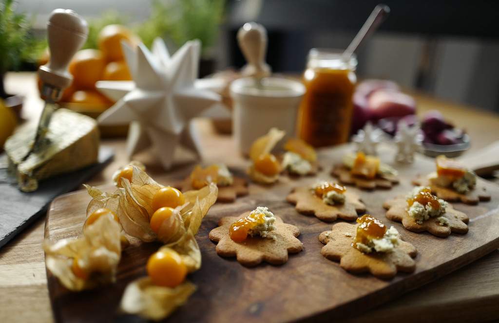 Step-by-step til perfekt langtidsstekt ribbe med sprø svor Langtidsstektribbe ribbe brunedepoteter rødkål jul julemat helleskitchenL1350104 - Step-by-step til perfekt langtidsstekt ribbe med sprø svor