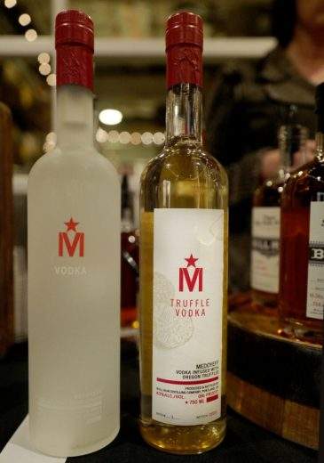 Trøfler og vin, fjell og sjø i Oregon Oregon Troeffel vodka 365x520 - Trøfler og vin, fjell og sjø i Oregon