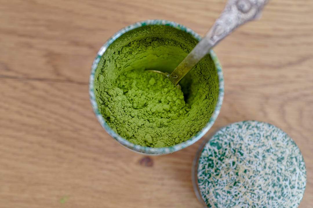 Scones med matcha og hvit sjokolade L1420711 - Scones med matcha og hvit sjokolade